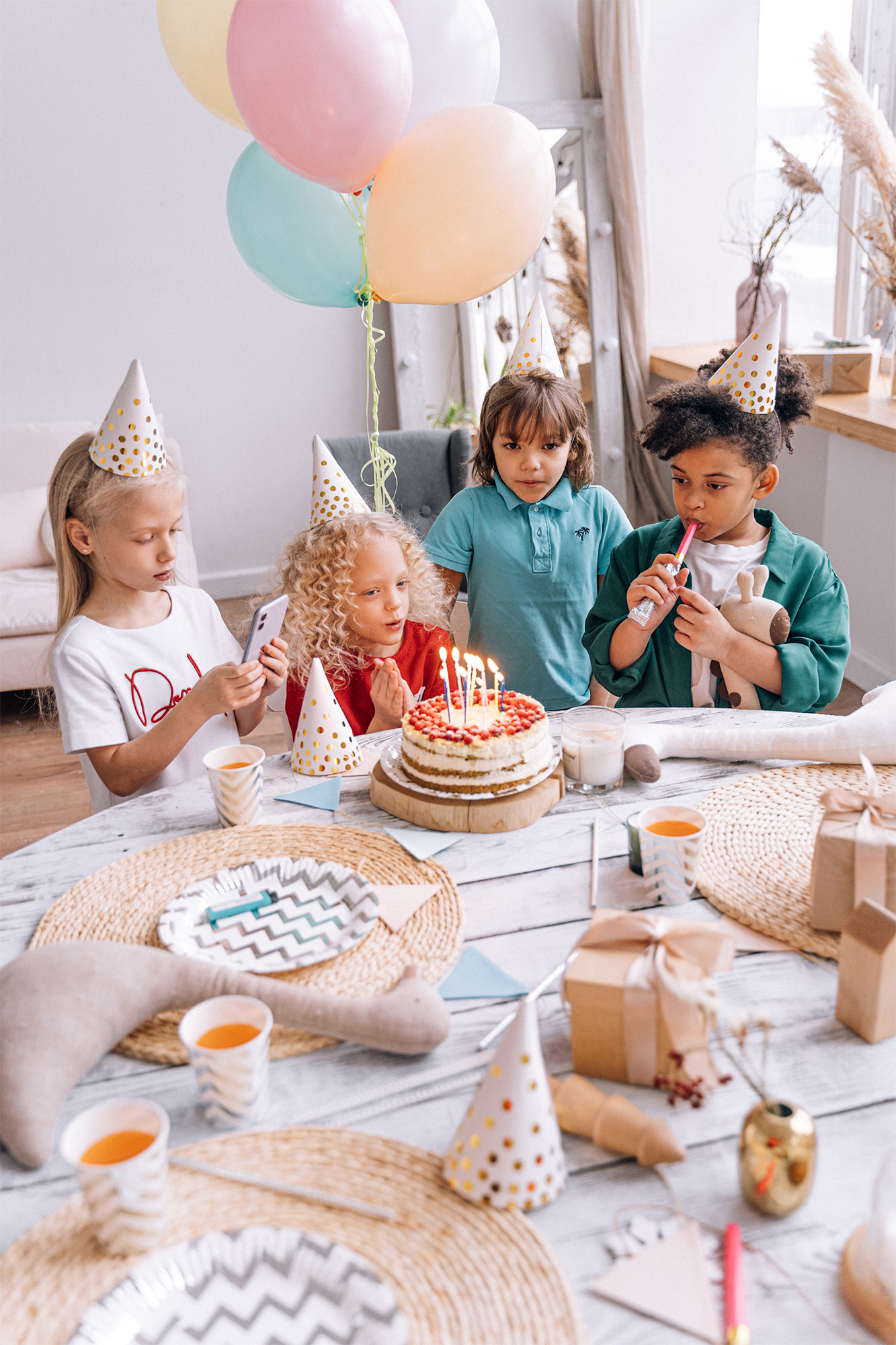 20 ideas fáciles y económicas para entretener a niños en fiestas infantiles  y cumpleaños. 